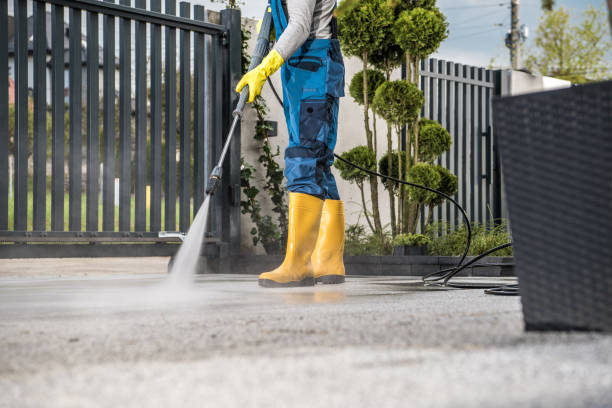 Why Choose Our Certified Pressure Washing Experts for Your Project Needs in Braddock, VA?